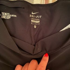 Nike leggings size M